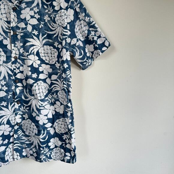 Island Shores Mens MEDIUM Hawaiian Shirt Button Front Short Sleeve Pineapple - Picture 4 of 9